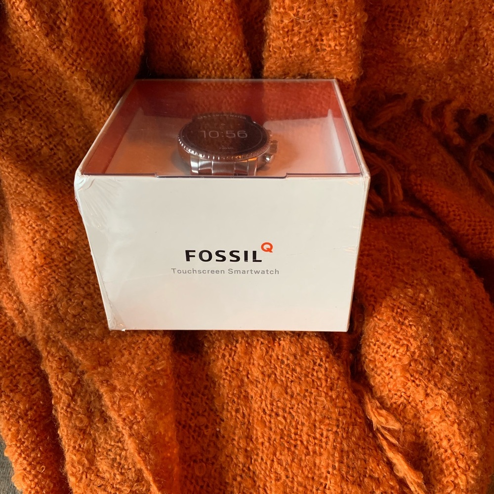 Men’s Fossil Smartwatch 4, Brand new,never used. - Picture 4 of 5